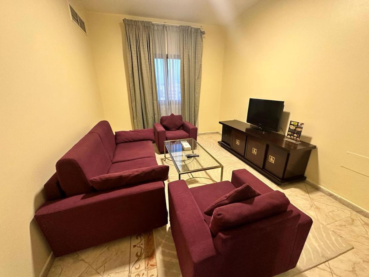 Safari Hotel Apartments Аджман Экстерьер фото