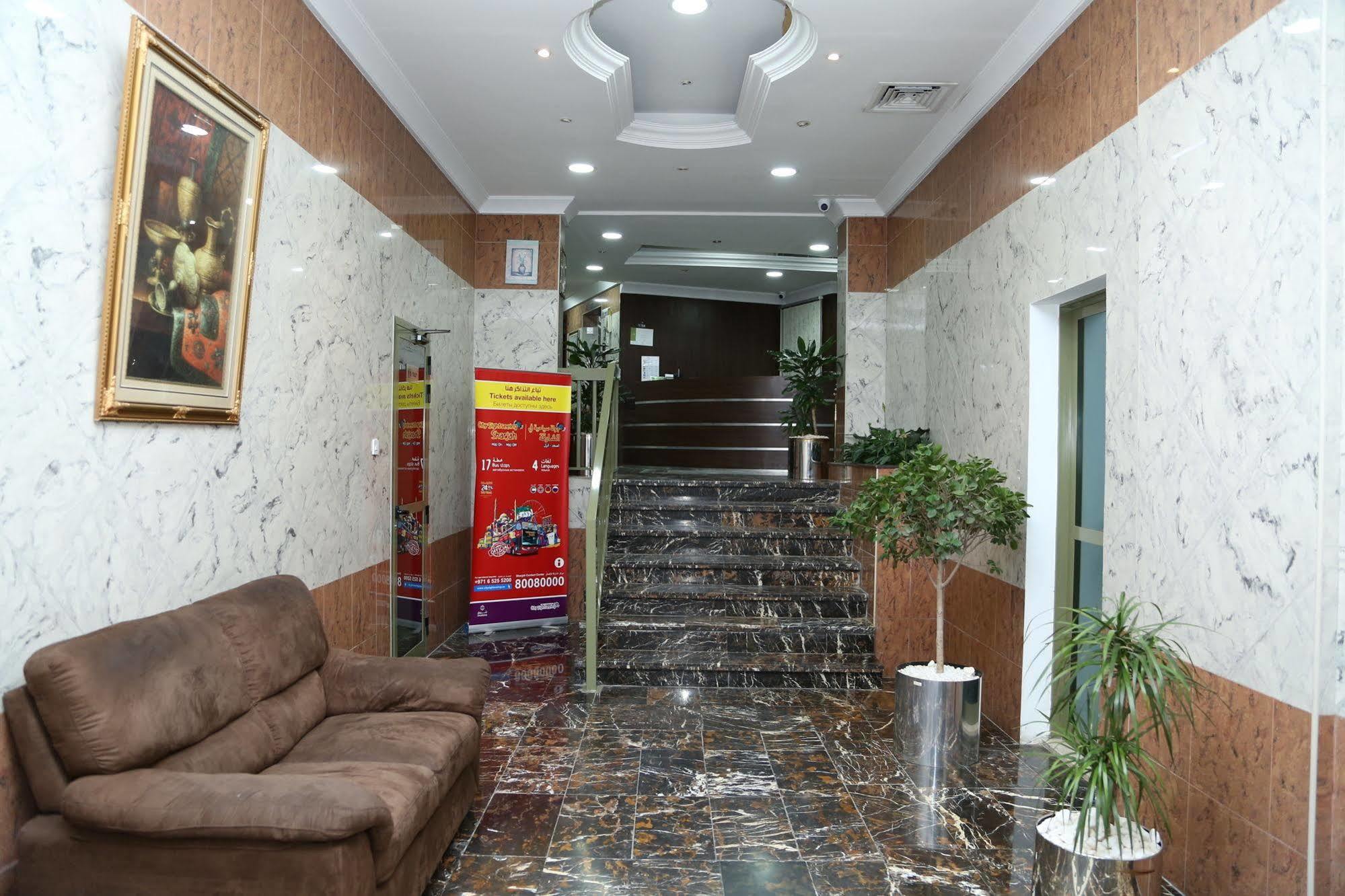Safari Hotel Apartments Аджман Экстерьер фото